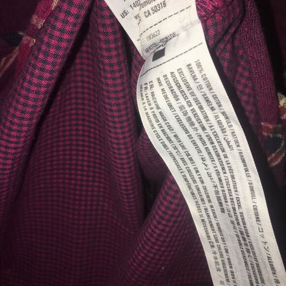 — Abercrombie & Fitch — Stylish ButtonUp Plaid Top - Picture 5 of 9